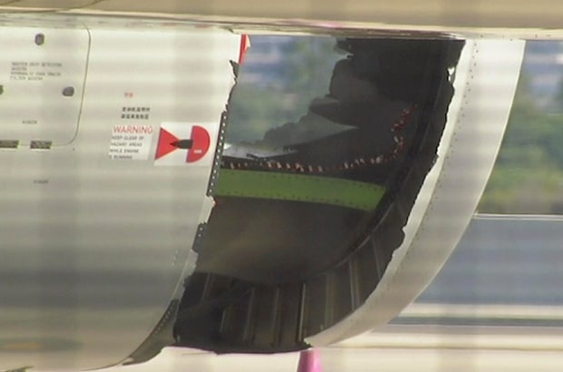 china-eastern-airlines-hole-engine-ap-17163212659455.jpg 