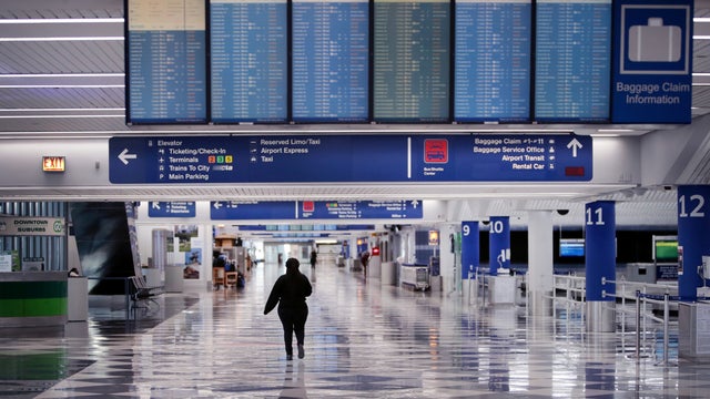 cbsn-fusion-memorial-day-travelers-face-flight-delays-across-the-us-thumbnail.jpg 