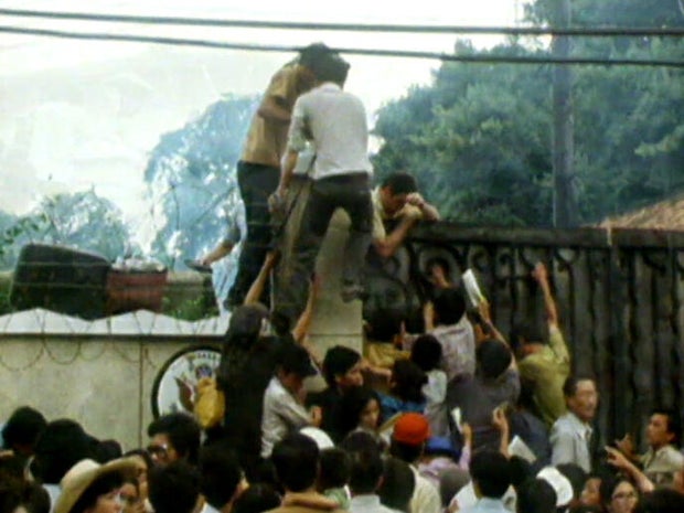 gates-of-us-embassy-compound-in-saigon-1280.jpg 