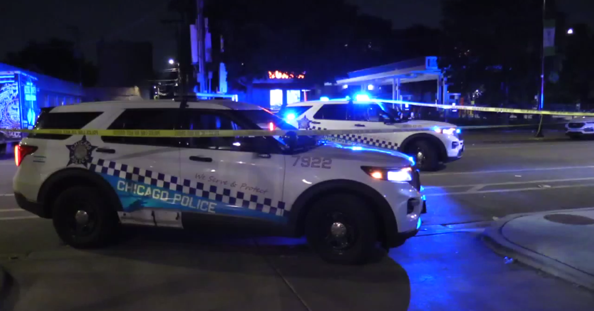 3 men shot in Chicago's Humboldt Park neighborhood steps from Puerto Rican Fest grounds 