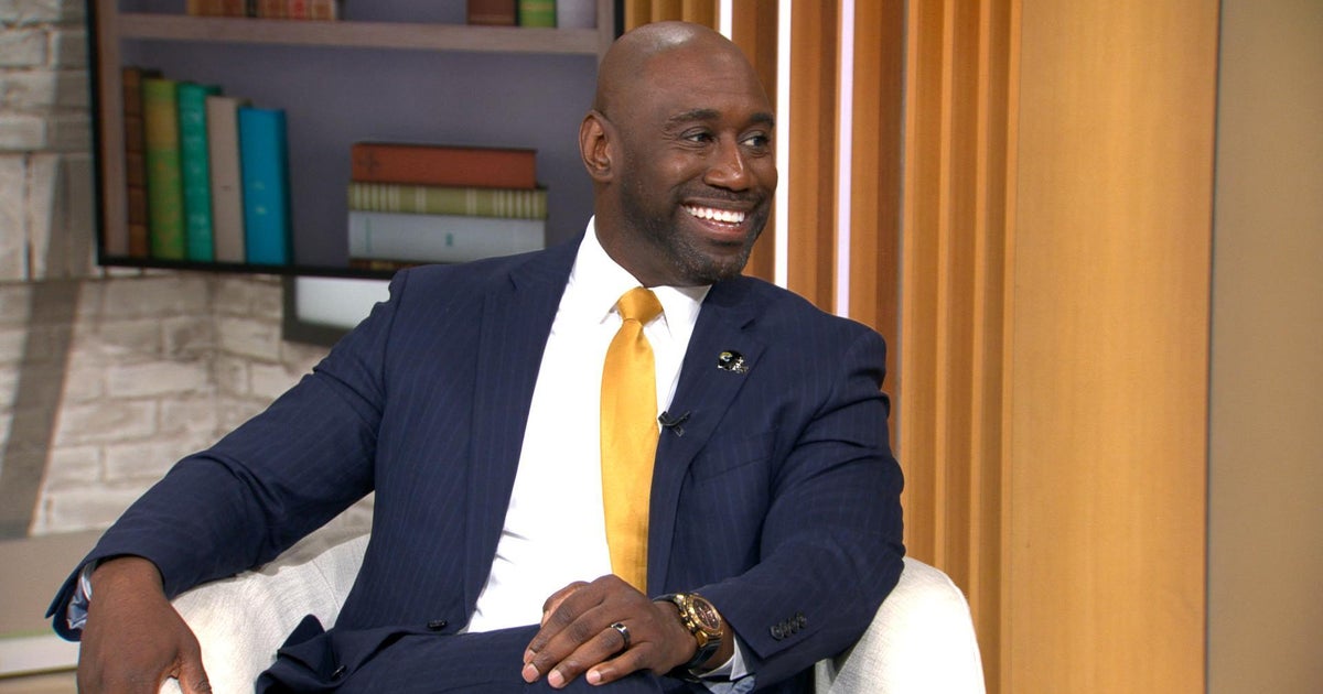 Former NFL player Corey Parchman addresses male infertility in new book 